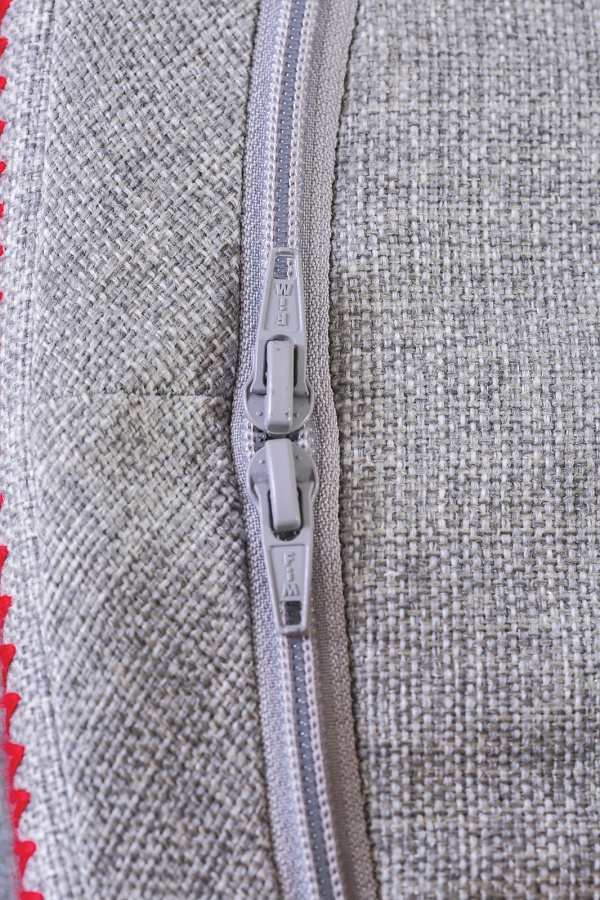 Čalúnená stolička lincoln - šedá.

 

 

Rozmery čalúnené stoličky Lincoln sú 50x85x50cm (š, v, h).