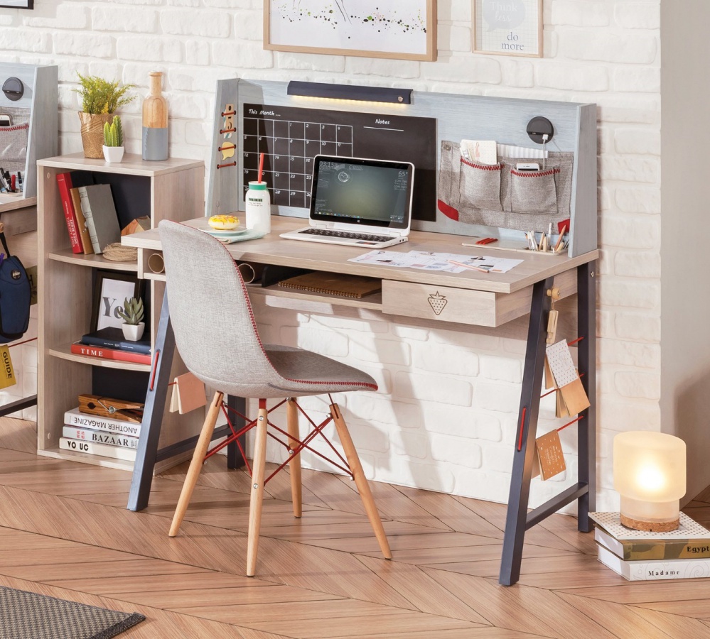 Malý študentský stôl s nástavcom lincoln - dub/dub modrý/tmavo modrá.

 

Nadstavec sa môže pýšiť niekoľkými prvkami.

 

Rozmery malého študentského stola s nástavcom Lincoln sú 114x116x64cm (š, v, h).

 

Všetky produkty z kolekcie Lincoln nájdete nižšie v súvisiacich produktoch.