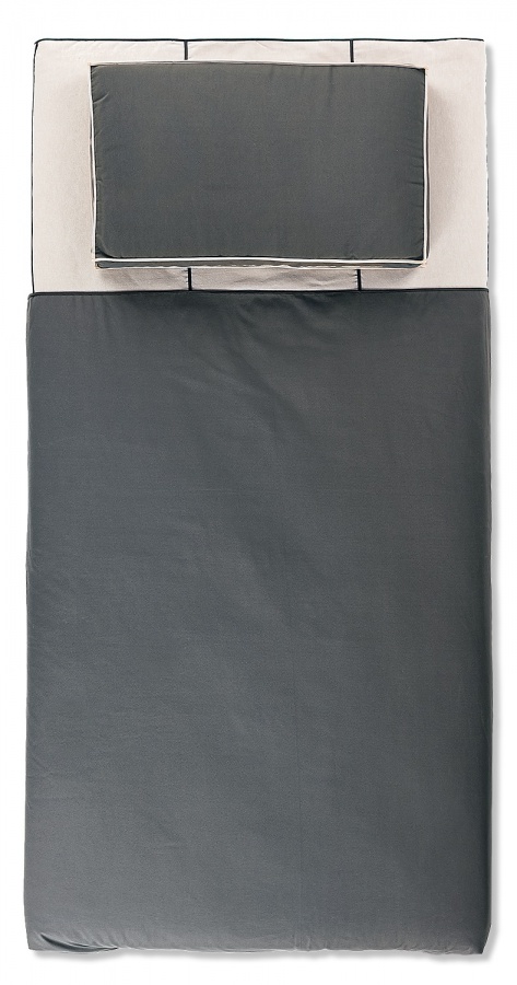 Posteľná súprava 120x200cm colin - šedá/béžová.

 

Posteľný set Colin obsahuje:


	Prikrývka na posteľ – 180x228cm
	Prestieradlo - 172x252cm
	Vankúš - 45x75cm


 

Celý set bol vyrobený zo 100% bavlny.

 

Všetky produkty z kolekcie Colin nájdete nižšie v súvisiacich produktoch.