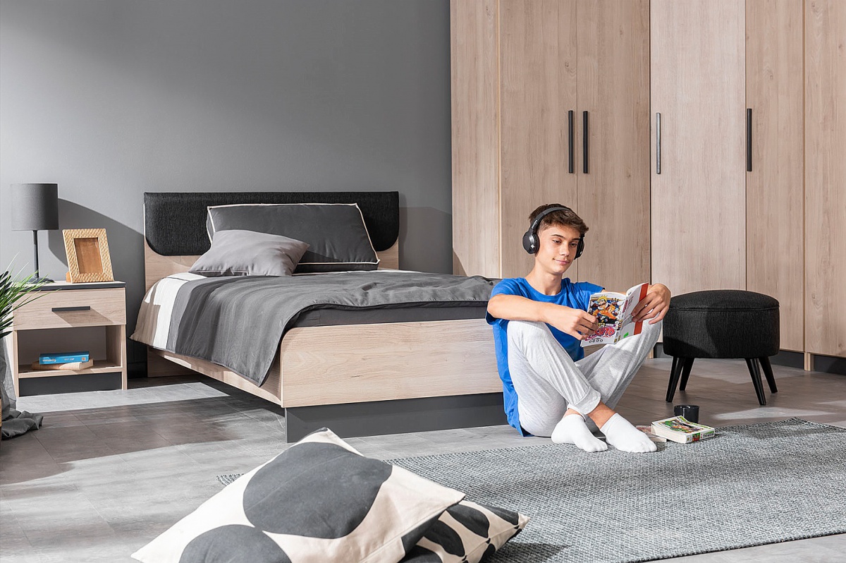 Posteľná súprava 120x200cm colin - šedá/béžová.

 

Posteľný set Colin obsahuje:


	Prikrývka na posteľ – 180x228cm
	Prestieradlo - 172x252cm
	Vankúš - 45x75cm


 

Celý set bol vyrobený zo 100% bavlny.

 

Všetky produkty z kolekcie Colin nájdete nižšie v súvisiacich produktoch.