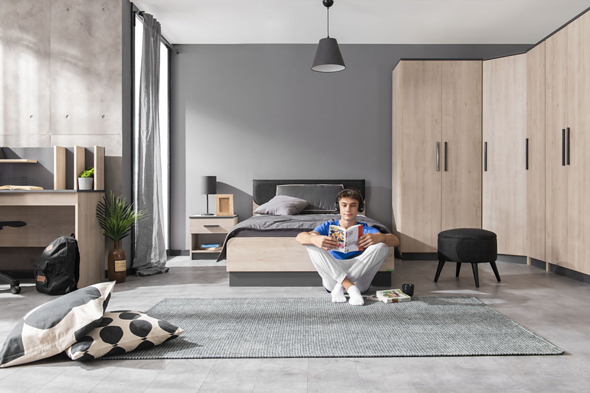 Študentská posteľ 150x200 colin - dub kestína/šedá.

 

Pri študentskej posteli je najdôležitejšie pohodlie.

 

Študentská posteľ 150x200 Colin je vyrobená z lamina 1.

 

Rozmery študentskej postele 150x200 Colin sú 156x90x205cm (š, v, h).

 

Všetky produkty z kolekcie Colin a vhodné matrace pre túto posteľ nájdete nižšie v súvisiacich produktoch.