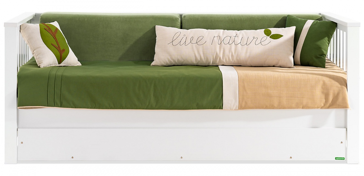 Válenda 90x200cm paxton- biela.

 

Válenda je fantastickou voľbou ako do študentských izieb, tak do izieb pre hostí.

 

Rozmery váľandy 90x200cm Paxton sú 99,2x82,5x209,4cm (š, v, h).

 

Všetky produkty z kolekcie Paxton a vhodné matrace nájdete nižšie v súvisiacich produktoch.