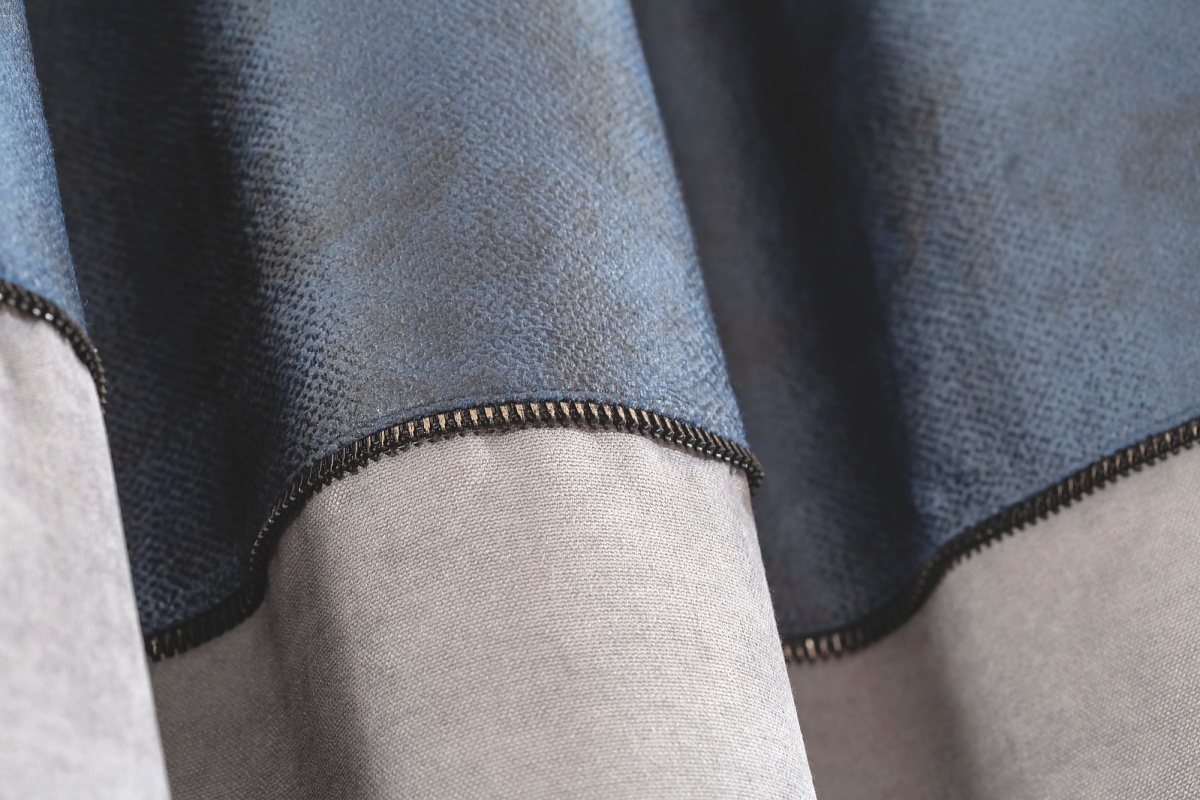 Záves nebula - šedá.

 

Rozmery závesu Nebula sú 160x260cm (š, v).

 

Všetky produkty patriace do kolekcie Nebula nájdete nižšie v súvisiacich produktoch.