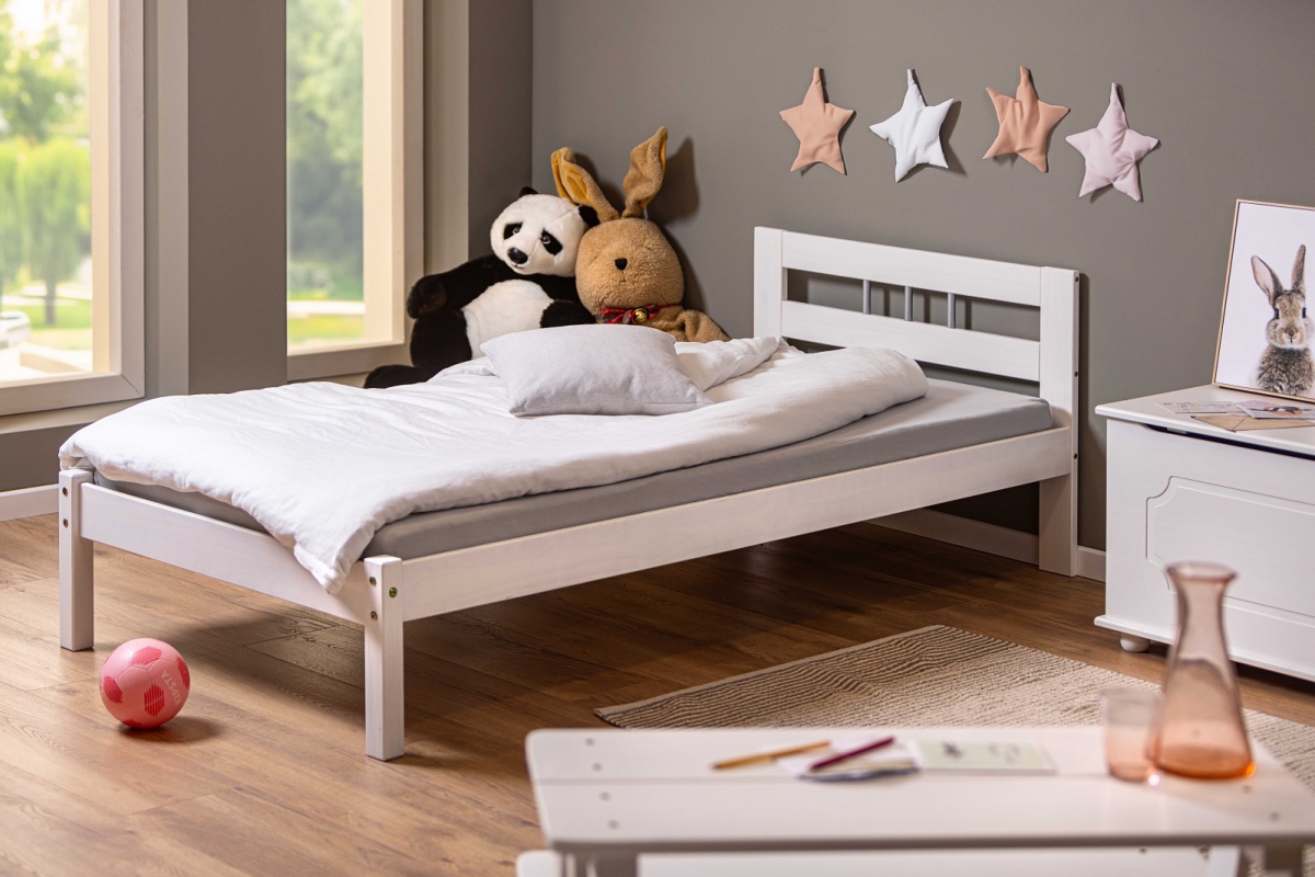 Posteľ z masívu 90x200cm owen - biela.

 

Rozmery postele z masívu 90x200cm Owen sú 96x72x205cm (š, v, h).

 

Všetky produkty z kolekcie Owen nájdete nižšie v súvisiacich produktoch.