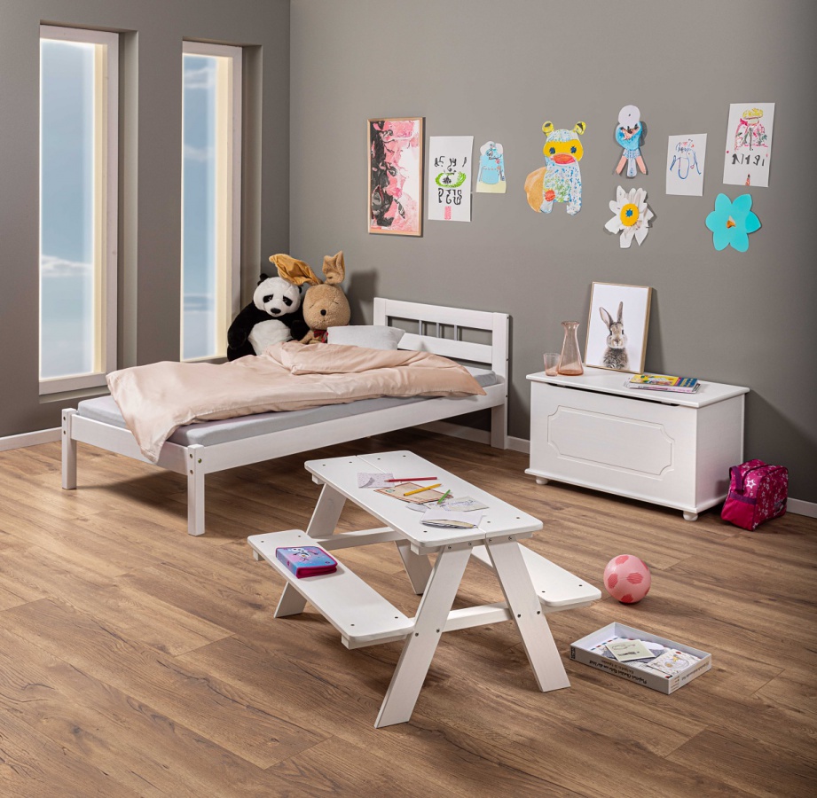 Posteľ z masívu 90x200cm owen - biela.

 

Rozmery postele z masívu 90x200cm Owen sú 96x72x205cm (š, v, h).

 

Všetky produkty z kolekcie Owen nájdete nižšie v súvisiacich produktoch.