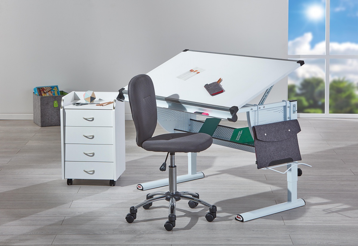 Detský funkčný stôl ii curtis - biela (ružová+zelená).

 

Rozmery detského funkčného stola II Curtis sú 118x63-93x72,5cm (š, v, h).

 

Ďalšie písacie stoly od rovnakého výrobcu nájdete nižšie v súvisiacich produktoch.