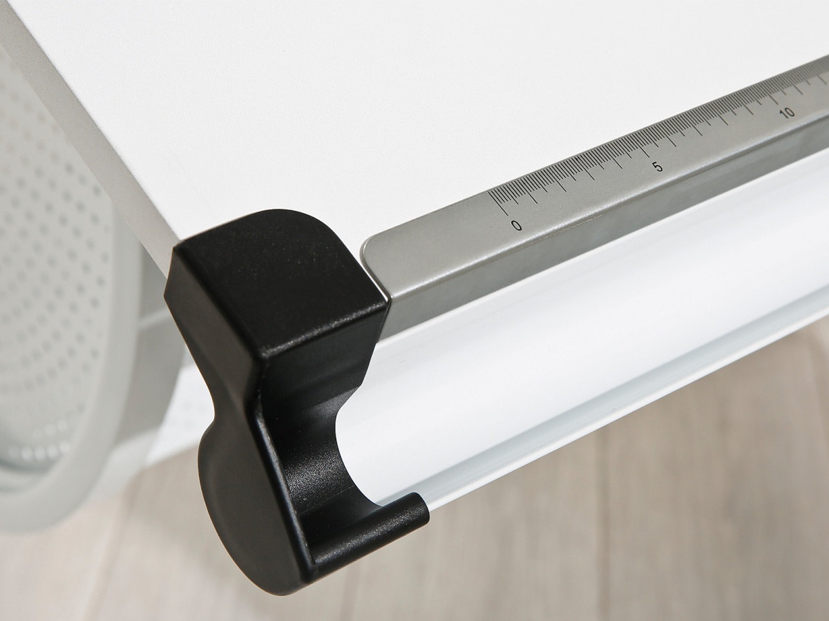 Detský funkčný stôl ii curtis - biela (ružová+zelená).

 

Rozmery detského funkčného stola II Curtis sú 118x63-93x72,5cm (š, v, h).

 

Ďalšie písacie stoly od rovnakého výrobcu nájdete nižšie v súvisiacich produktoch.