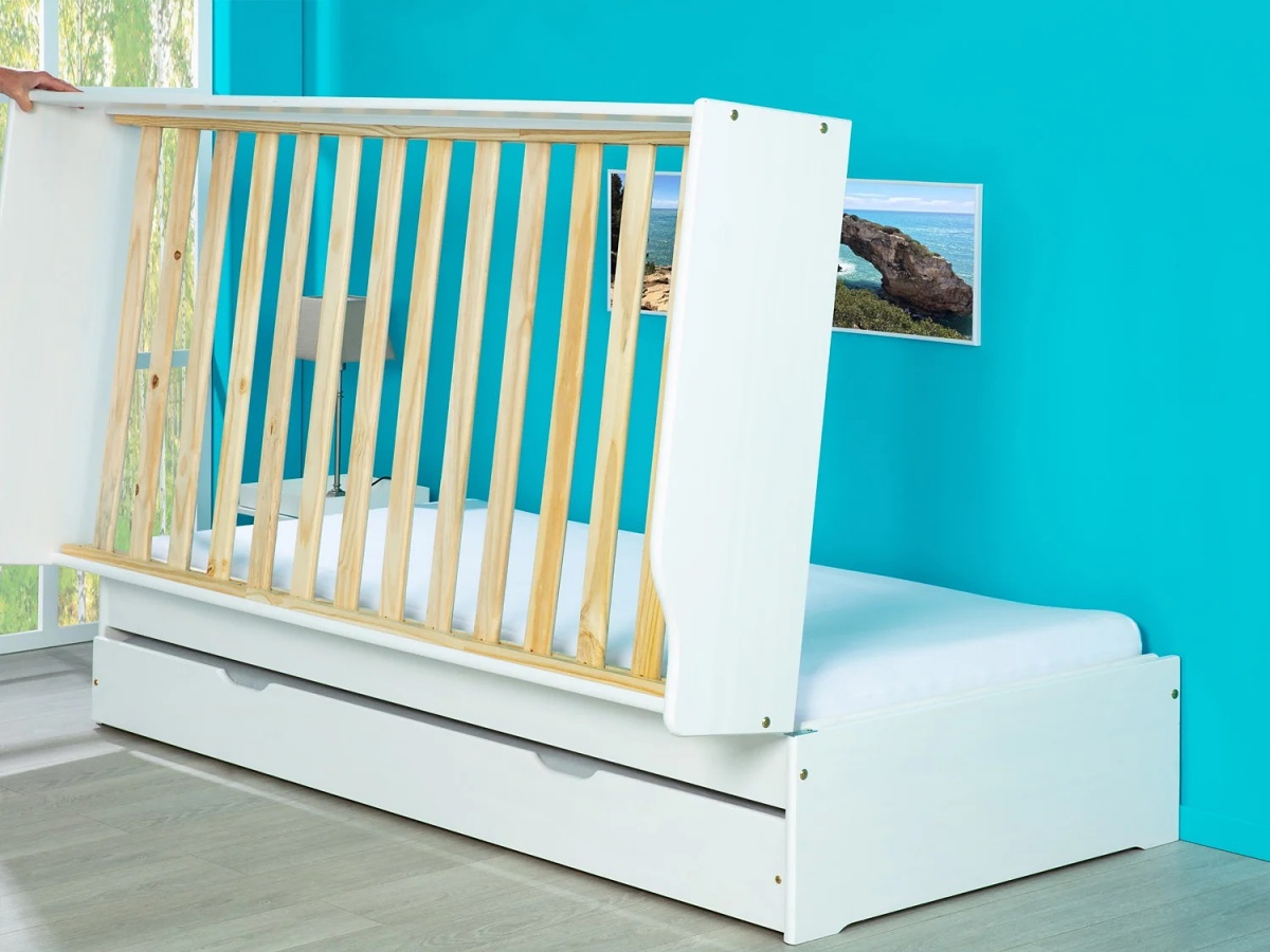 Rozkladacia posteľ z masívu 90x200cm tulip - borovica.

 

Rozmery rozkladacej postele 90x200cm Tulip sú 97x65x209cm (š, v, h).

Odporúčaná veľkosť matraca do prístelky - 90x185cm.

Všetky produkty z kolekcie Tulip nájdete nižšie v súvisiacich produktoch.