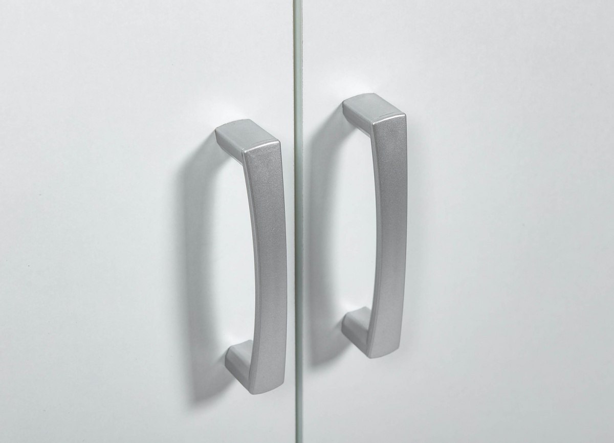 Dvojdverová skriňa nelly - biela.

 

Praktická dvojdverová skriňa sa vďaka svojmu vnútornému rozloženiu hodí naozaj všade.

 

Rozmery dvojdverovej skrine Nelly sú 70x189x34cm (š, v, h).

 

Všetky produkty z kolekcie Nelly nájdete nižšie v súvisiacich produktoch.