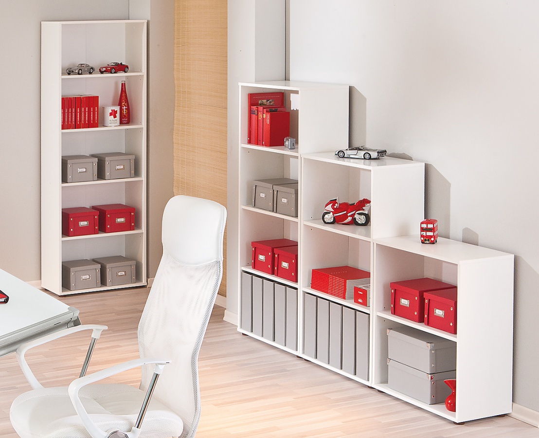 Nízky policový regál petrus - biela.

 

Nízky policový regál, ktorý sa hodí skutočne všade.

 

Rozmery nízkeho policového regálu Petrus sú 60x110x30cm (š, v, h).

 

Všetky produkty z kolekcie Petrus nájdete nižšie v súvisiacich produktoch.