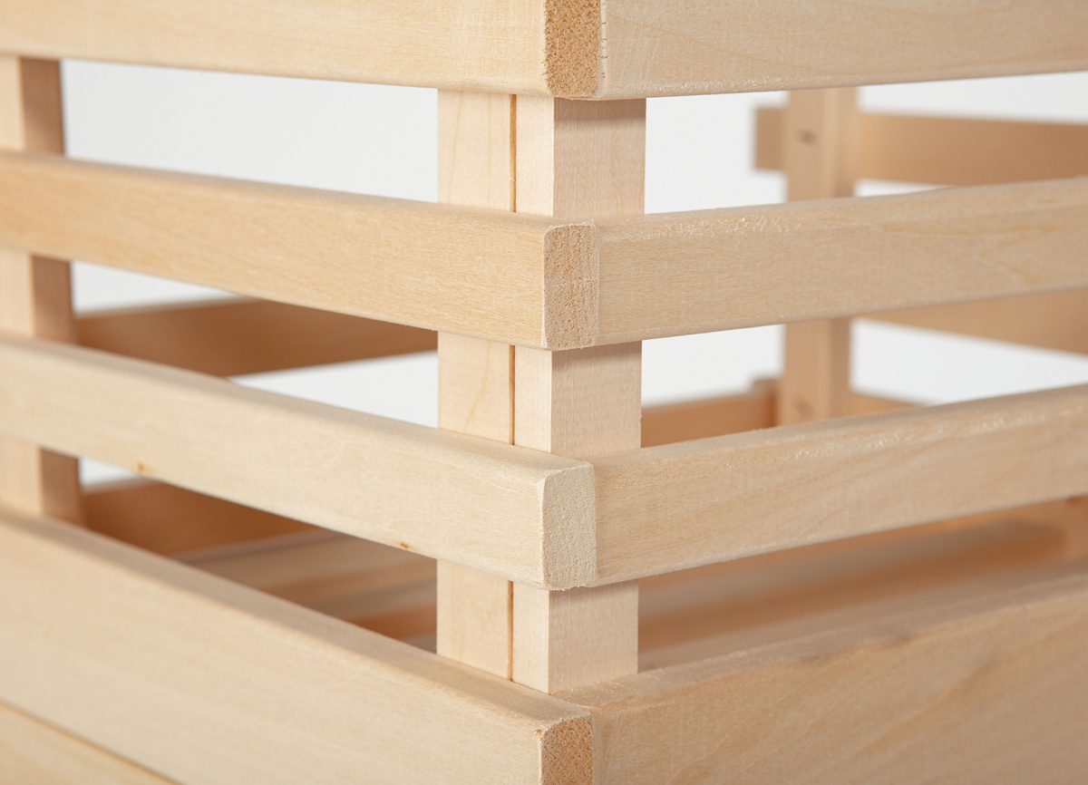 Komplet prepraviek z masívu na kolieskach apollo - borovica.

 

Komplet prepraviek na kolieskach sa skladá z týchto prvkov:


	Set veľkých prepraviek na kolieskach Apollo - 79x80x30cm (š, v, h)
	Set malých prepraviek na kolieskach Apollo - 37x80x30cm (š, v, h)


 

Rozmery sú uvedené v zloženom stave.

 

Všetky produkty z kolekcie Apollo nájdete nižšie v súvisiacich produktoch.