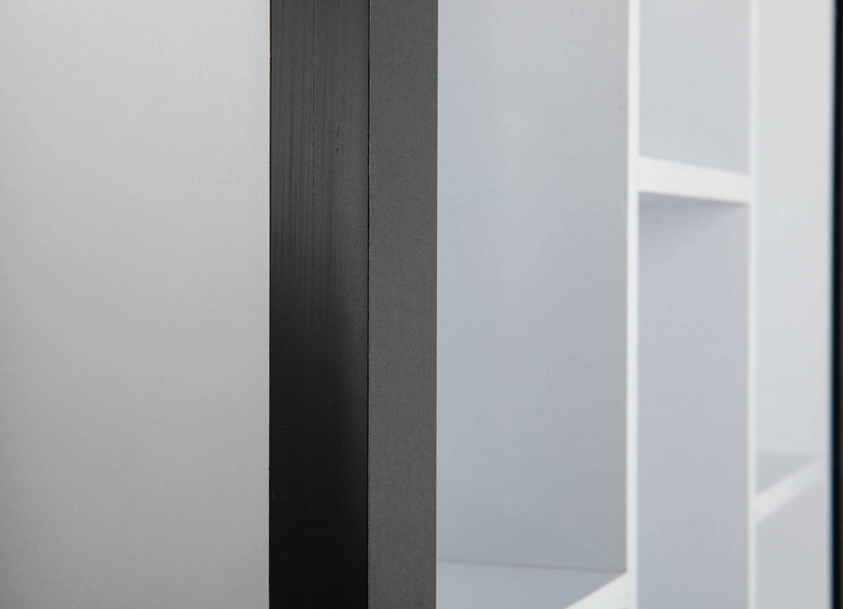 Nástenná polica s priehradkami i kaspian - biela/čierna.

 

Rozmery nástennej police s priehradkami I Kaspian sú 67x67x14cm (š, v, h).

 

Všetky produkty z kolekcie Kaspian nájdete nižšie v súvisiacich produktoch.