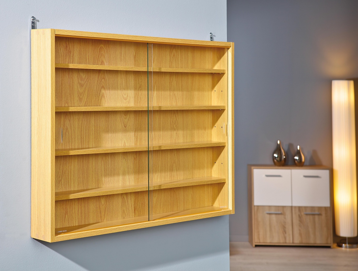 Nástenná vitrína miller - borovica.

 

Rozmery nástennej vitríny Miller sú 80x60x9,5cm (š, v, h).

 

Všetky produkty z kolekcie Miller nájdete nižšie v súvisiacich produktoch.