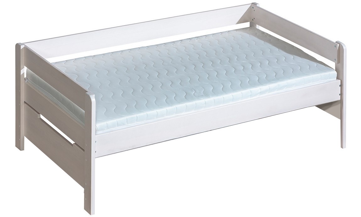 Detská posteľ z masívu 90x200cm tibor - borovica - biela.

 

Výrobným materiálom postele je, ako už bolo povedané, masívne borovicové drevo, ktorého povrch je ošetrený zdravotne nezávadným ekologickým lakom, ktorý spĺňa najprísnejšie normy.

 

Je možné dokúpiť aj praktickú zásuvku alebo prístelku, ktoré nájdete v odporúčaných produktoch nižšie.

 

Rozmery detské postele z masívu 90x200cm Tibor sú 99x80x206cm (š, v, h), ložná plocha je 90x200cm

 

Ďalšie odporúčané produkty s ktorými môžete posteľ kombinovať nájdete nižšie.