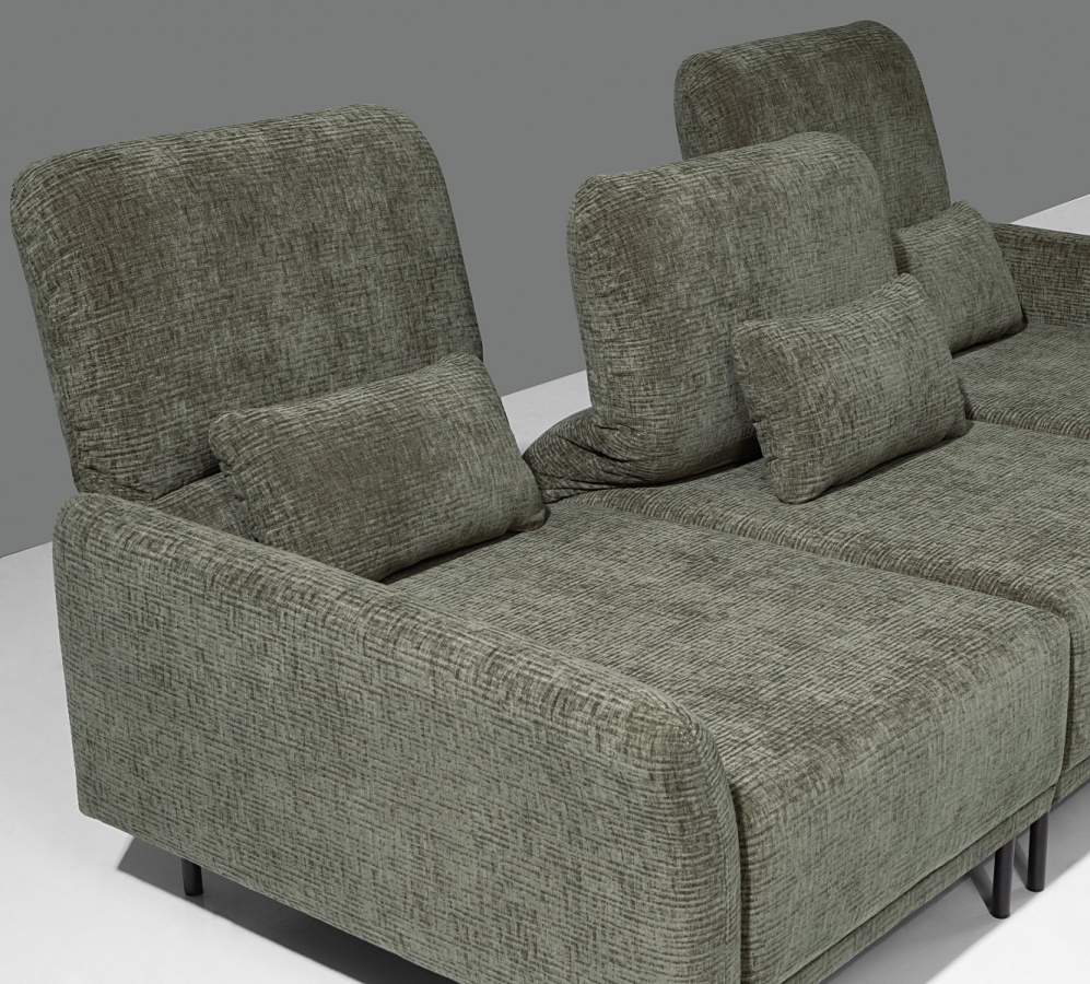 Polohovacie kreslo adapto - výber poťahu - ľahké čistenie.

Výška sedu je 46cm, hĺbka sedu 65-90cm a výška opierky 50-65cm.

 

Kostra kresla je vyrobená z masívneho dreva a pohodlnosť zaisťuje vysoko kvalitná HR pena.

Kreslo je umiestnené na kovových nožičkách, takže upratovanie pod ním rozhodne nie je problém.

Súčasťou kresla je aj oporný bedrový vankúšik, plnený silikónovými guličkami.

 

Poťah si môžete vybrať hneď v niekoľkých farebných variantoch.

Kreslo je potiahnuté rovnakou látkou aj zo zadnej strany tak je možné ho bez problémov umiestniť do priestoru.

 

Rozmery polohovacieho kresla Adapto sú 103x90-100x103-125cm (š, v, h).

 

Pozn.


Z dôvodu výroby na zákazku sme nútení požadovať od zákazníka zálohu vo výške 10% z konečnej ceny výrobku.