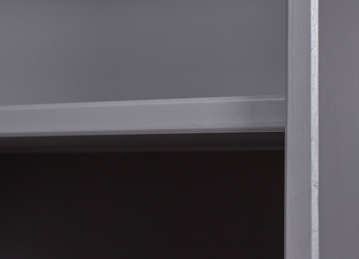 Policový regál z masívu weston - šedá/hnedá.

 

Priestranný regál, ktorý sa hodí ako do spální, tak aj obývacích izieb či kancelárií.

 

Rozmery policového regálu Weston sú 90x190x39cm (š, v, h).

 

Všetky produkty z kolekcie Weston nájdete nižšie v súvisiacich produktoch.