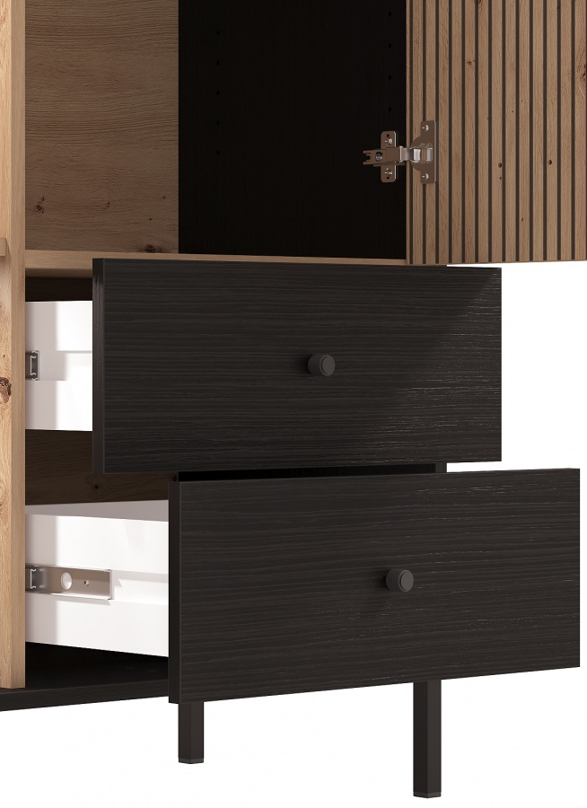 Nízka vitrína bez osvetlenia semira - dub artisan/dub čierny.

 

Nízku vitrínu ľahko vmestnáte aj do menších obývacích izieb a dokážete tak vytvoriť príjemné a luxusne pôsobiace prostredie.

 

Rozmery nízkej vitríny bez osvetlenia Semira sú 86,5x131x40cm (š, v, h).

 

Všetky produkty z kolekcie Semira nájdete nižšie v súvisiacich produktoch.