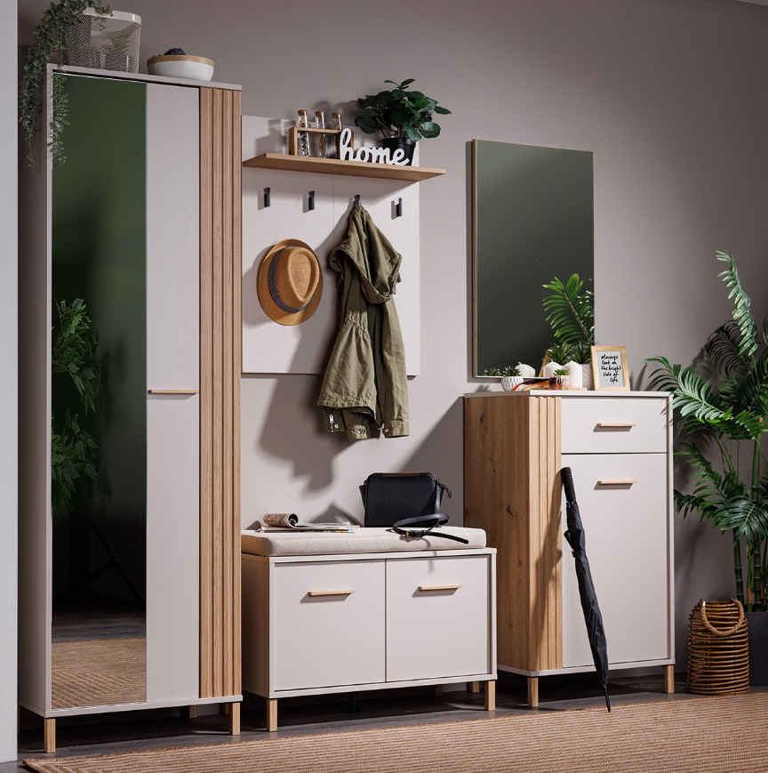 Predsieňová komoda katharos - béžová/dub artisan.

 

Nízku predsieňovú komodu využijete ako na čiapky, šály či iné doplnky, ale z priestoru za dvierkami môžete ľahko vytvoriť botník.

 

Rozmery predsieňovej komody Katharos sú 59,5x103,5x40cm (š, v, h).

 

Všetky produkty z kolekcie Katharos nájdete nižšie v súvisiacich produktoch.