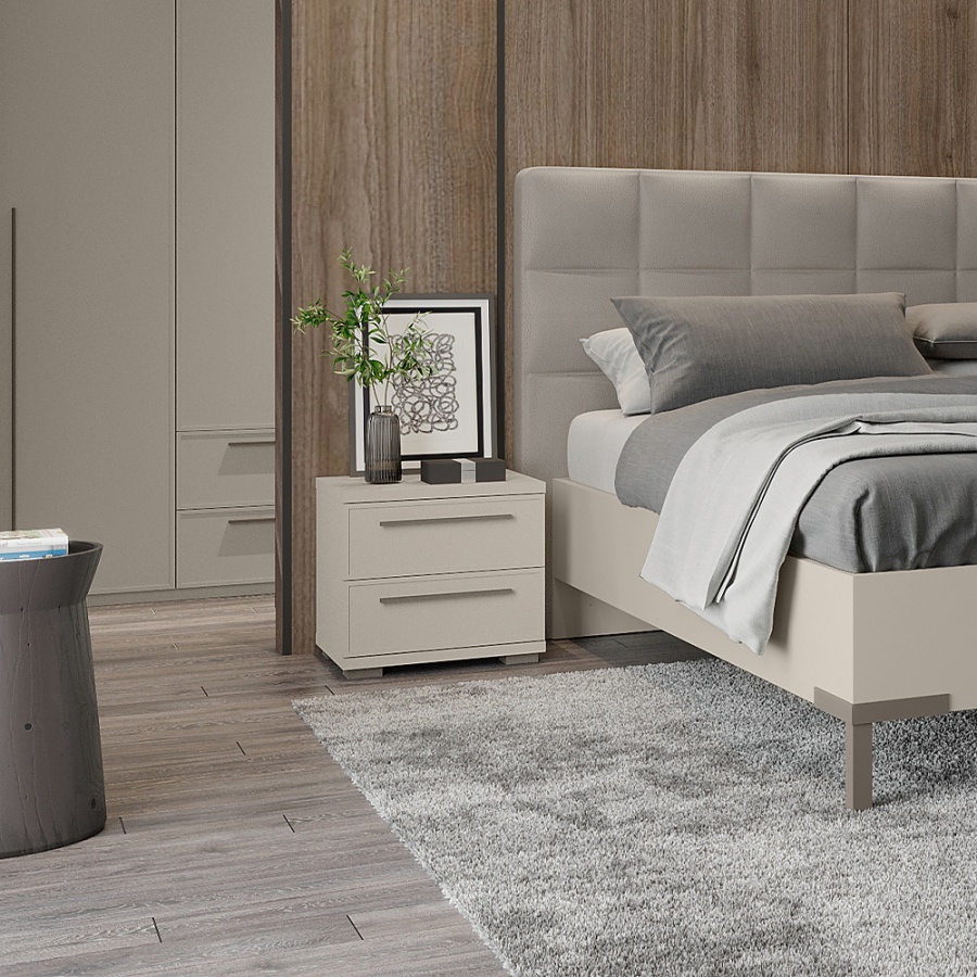 Malá spálňa ii baptiste - béžová.

 

Táto manželská posteľ je čalúnená v kvalitnej látke a určite oceníte aj vysoké čelo, ktoré je potiahnuté kombináciou látky a eko-kože.

 

Bez nočného stolíka nie je žiadna spálňa kompletná.

 

Päťdverová šatníková skriňa je vybavená presklenými dvierkami.

 

Malá spálňa II sa skladá z týchto prvkov:


	Čalúnená manželská posteľ s výklopným úložným priestorom 180x200cm Baptiste - 200x120x213cm (š, v, h)
	2x nočný stolík Baptiste - 45x53x40cm (š, v, h)
	Päťdverová presklená šatníková skriňa s rámom Baptiste – 232x226x60cm (š, v, h)


 

Všetky produkty z kolekcie Baptiste nájdete nižšie v súvisiacich produktoch.