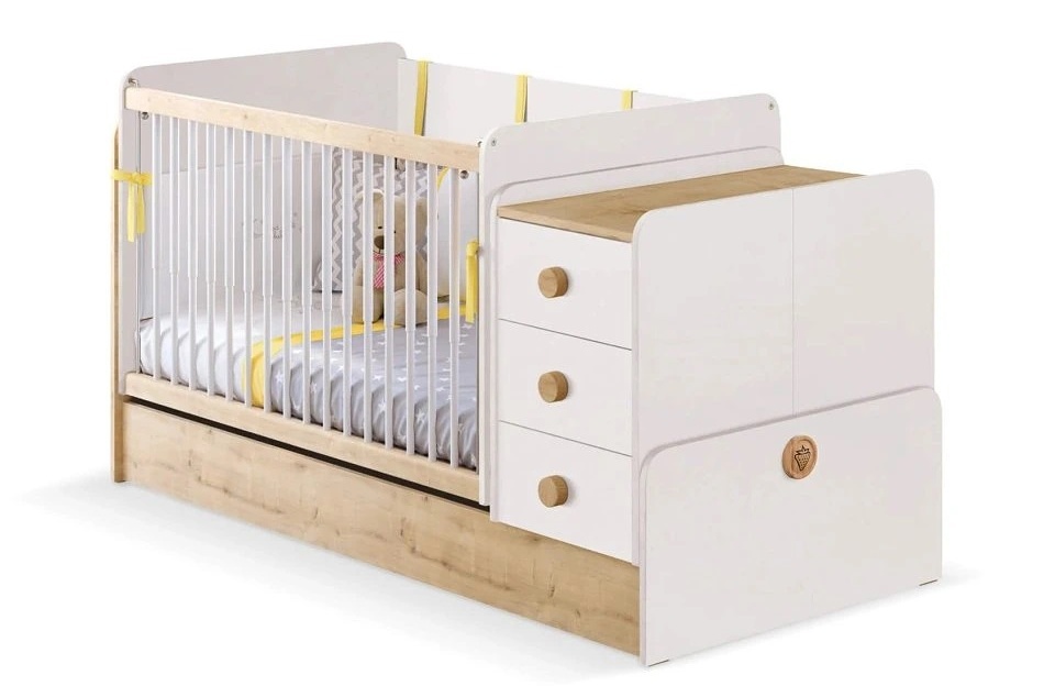 Detská rastúca postieľka ellie - biela/dub svetlý.

 

A to všetko si zvolíte až počas montáže!

 

Postieľka má pohyblivú bočnicu (teleskopické priečky), ktoré sa pri manipulácii zasúvajú do seba.

 

Postieľka Ellie je vyrobená z kvalitného lamina s hrúbkou 8 a 16mm, ktoré poteší dobrou mechanickou odolnosťou a jednoduchou údržbou.

 

 Súčasťou postieľky nie je matrac.

 

 

Rozmery detskej rastúcej postieľky Ellie 163,5x88x79,5cm (š, v, h).

 

 

Všetok nábytok patriaci do kolekcie Ellie nájdete nižšie v súvisiacich produktoch.