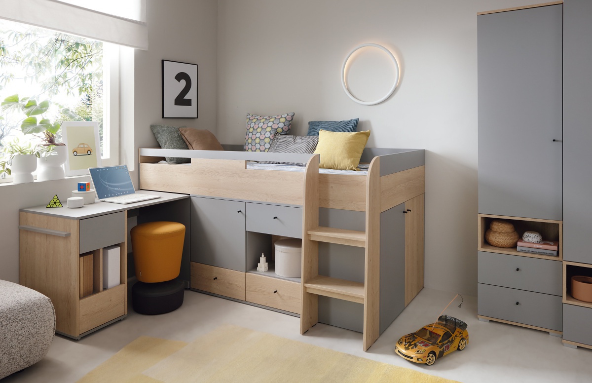 Multifunkčná poschodová posteľ baxter - šedá, dub biscuit.

Váš pokoj teraz môže byť dokonalým miestom pre učenie, odpočinok aj organizáciu.

Tri zásuvky a dve skrinky (jedna dokonca dvojdverová) vám poskytujú dostatok úložného priestoru pre oblečenie, knihy, elektroniku alebo čokoľvek, čo potrebujete upratať.

Barvy šedá a dub biscuit.

Nosnosť až 100 kg znamená, že táto posteľ nie je len pre deti alebo mladých študentov.

Posteľ dodávame bez matraca a je nutné ho dokúpiť, v prípade doskového roštu odporúčame zvoliť matrac  pružinový, latexový či penový  s lepším odvetrávaním.

Rozmer posteľnej plohy je 90x200cm

 

 

 

Rozmery študentskej postele sú 115,5-191x106x204cm (š, v, h).

 

 

 

Všetok nábytok patriaci do kolekcie Baxter nájdete nižšie v súvisiacich produktoch.