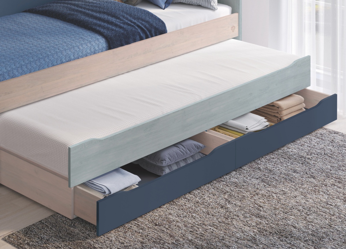 Posteľ i 90x200 s prístelkou a úložným priestorom lincoln modular -.

 

Posteľ Modular ponúka chytré riešenie spania aj pre menšie priestory.

 

 

Rozmery postele I 90x200 s prístelkou a úložným priestorom Modular sú 207x84x95cm (š, v, h).

 

 

Kolekcia Modular vychádza z pôvodnej kolekcie Lincoln, ich dekory a farby sú zhodné, a tak je možné detskú izbu doplniť kúskami nábytku z týchto pôvodných kolekcií.