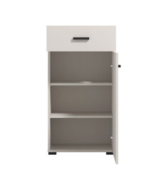 Predsieňová zostava i aimee - kašmír, čierna.

 

Predsieňová skriňa v kašmírovej farbe prináša do interiéru pocit útulnosti a pohody, zatiaľ čo čierne detaily dodávajú moderný a sofistikovaný vzhľad.

 

Predsieňová komoda, ktorá kombinuje kašmírovú farbu s čiernymi detailmi a prináša nadčasový štýl, ktorý sa hodí do rôznych typov interiérov.

 

Botník je ďalším praktickým kusom tejto zostavy, vyrobený z kvalitnej drevotriesky s povrchom z lamina, ktorý je známy svojou odolnosťou proti poškriabaniu a jednoduchou údržbou.

 

Vešiakový panel, vyrobený z kvalitnej drevotriesky, ktorý zaisťuje jeho pevnosť a stabilitu.

 

Nástenné zrkadlo, ktoré je ideálnym doplnkom pre každú modernú domácnosť.

 

 

Rozmery:


	Predsieňové skrine Aimee sú 64x194x35cm (š, v, h).
	Predsieňové komody Aimee sú 51,5 x98,5x35cm (š, v, h).
	Botníka s čalúnením Aimee sú 77x40x35cm (š, v, h).
	Predsieňové komody Aimee sú 77x115x19,5 cm (š, v, h).
	Nástenného zrkadla Aimee sú 51x76,5x2cm (š, v, h).


 


Všetky produkty z kolekcie Aimee nájdete nižšie v súvisiacom tovare.