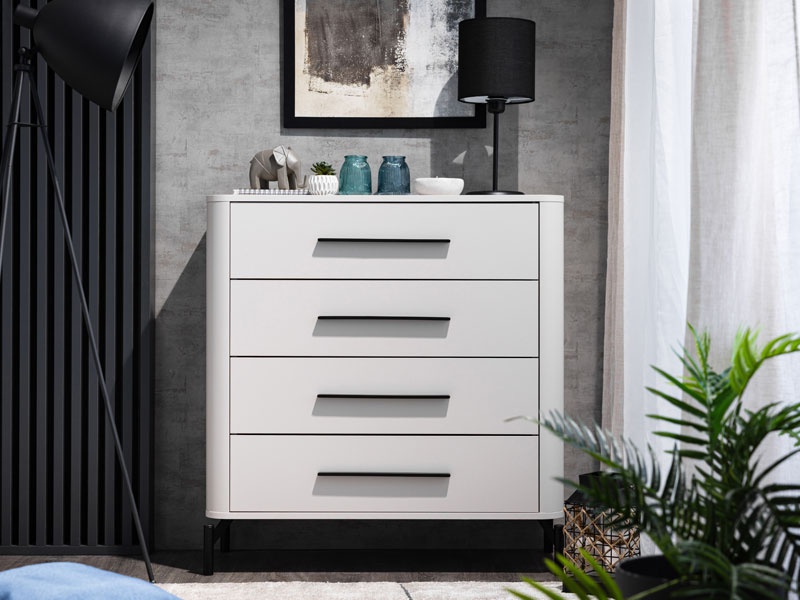 Zásuvková komoda saray - kašmír.

 

Na výrobu tejto zásuvkovej komody boli použité kvalitné materiály, ako napríklad MDF dosky na dvierka a profily, ABS hrany na olemovanie a ochranu proti poškodeniu a moderné lamino.

 

*ABS hrany = prúžky slúžiace na olepenie a ochranu hrán nábytkových dosiek.
*MDF dosky = ľahko opracovateľný drevovláknitý materiál so širokým spektrom možných úprav využívaný napr.

 

Zásuvková komoda Saray sa stane obľúbeným kusom nábytku vo vašej domácnosti – a niet divu.

 

Rozmery zásuvkovej komody sú 90x94x40cm (š,v,h).

 

Celú kolekciu Saray nájdete nižšie v súvisiacich produktoch.