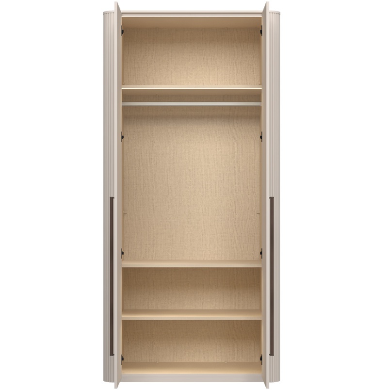 Dvojdverová šatníková skriňa s osvetlením renfri - kašmír.

 

Interiér skrine je premyslený do posledného detailu; ponúka textilný dekor a police s integrovaným LED osvetlením, ktoré elegantne vystavia vaše obľúbené kúsky.

 

Renfri nie je len šatníková skriňa; je to dizajnový prvok, ktorý harmonicky spája vzhľad s praktickými detailmi pre každodenný komfort.

 

Skriňu ľahko zladíte s ďalšími prvkami kolekcie Renfri a vytvoríte harmonický celok v jednotnom kašmírovom odtieni s akcentom Midnight Copper.

 

Rozmery šatníkovej skrine Renfri sú 108x225x56cm (š,v,h)

 

Ďalší nábytok z kolekcie Renfri nájdete v súvisiacich produktoch.