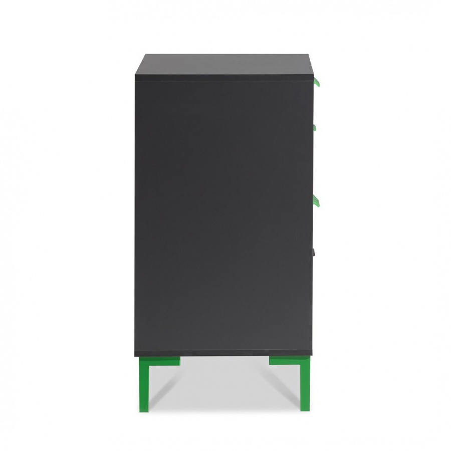 Zásuvková komoda diego - čierna, zelená.

 

Štyri zásuvky s tlmeným koľajnicovým systémom umožňujú tiché a bezpečné používanie.

 

Rozmery komody Diego sú 77x89x47 cm (š,v,h).

 

Ďalšie produkty z kolekcie Diego aj podobné produkty nájdete v súvisiacich produktoch nižšie.