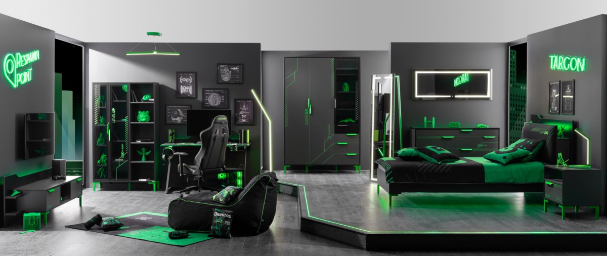 Herná izba diego - čierna, zelená.


Nábytok je vyrobený z kvalitného lamina v čiernej a zelenej farbe.

 

Kolekcia Diego poskytuje praktickú, modernú a sviežu sadu nábytku, ktorá disponuje aj úložnými priestormi a poslúži tak aj náročnejším gamerom.

 

Kolekcia je zložená z týchto dielov:


Herný stôl Diego – čierna, zelená

Zásuvková komoda Diego – čierna, zelená

Posteľ 150x200 cm Diego – čierna, zelená

TV stolík Diego – čierna, zelená

Trojdverová šatníková skriňa so sklenenou vitrínou Diego – čierna, zelená

Nočný stolík s bezdrôtovou nabíjacou stanicou Diego – čierna, zelená

Knižnica s LED osvetlením Diego – čierna, zelená

 


Nábytok sa dodáva v demonte.

 

Všetok nábytok z kolekcie Diego nájdete nižšie v súvisiacich produktoch.