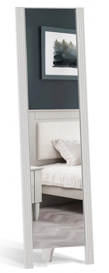 Stojacie zrkadlo esme - šedá.

 

Zrkadlo Esme je vyrobené z prvotriednej drevotriesky s hrúbkou 18 mm, čo zaručuje jeho pevnosť a dlhú životnosť.

 

Vďaka rozmerom 48 × 32 × 170 cm a hmotnosti 20 kg ponúka stabilitu aj dostatočne veľkú odrazovú plochu, ktorá vám umožní vidieť sa od hlavy až po päty.

 

Rozmery zrkadla Esme sú 48 × 32 × 170 cm (š, h, v).

 

Ďalšie produkty z kolekcie Esme nájdete v súvisiacich produktoch nižšie.